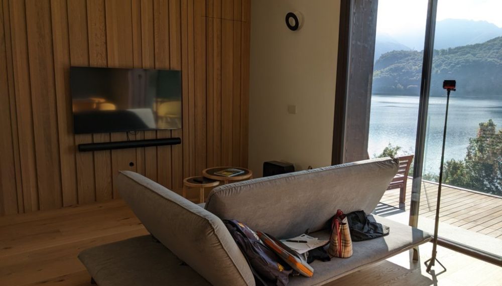 Casa di montagna arredata unendo più stili