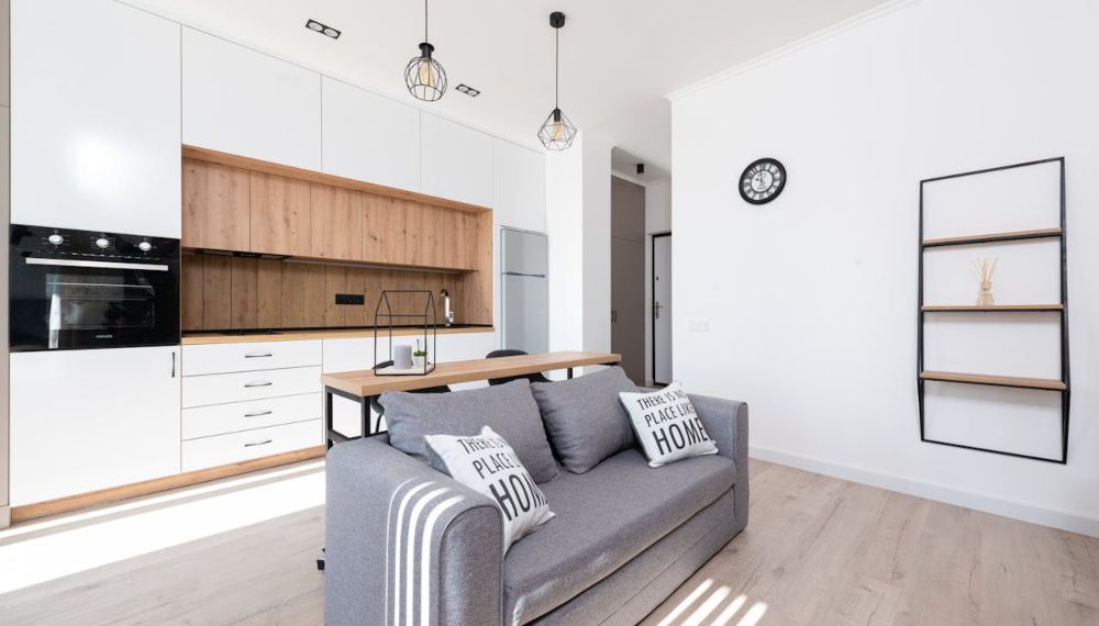 Soggiorno con parquet in legno come protagonista