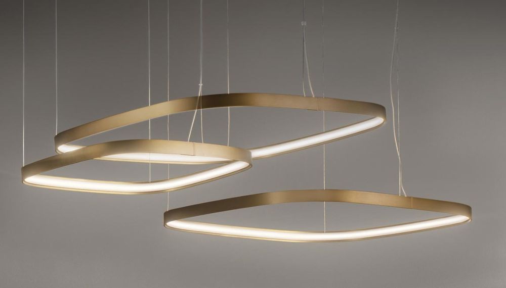 Lampadario di design con ludi a Led