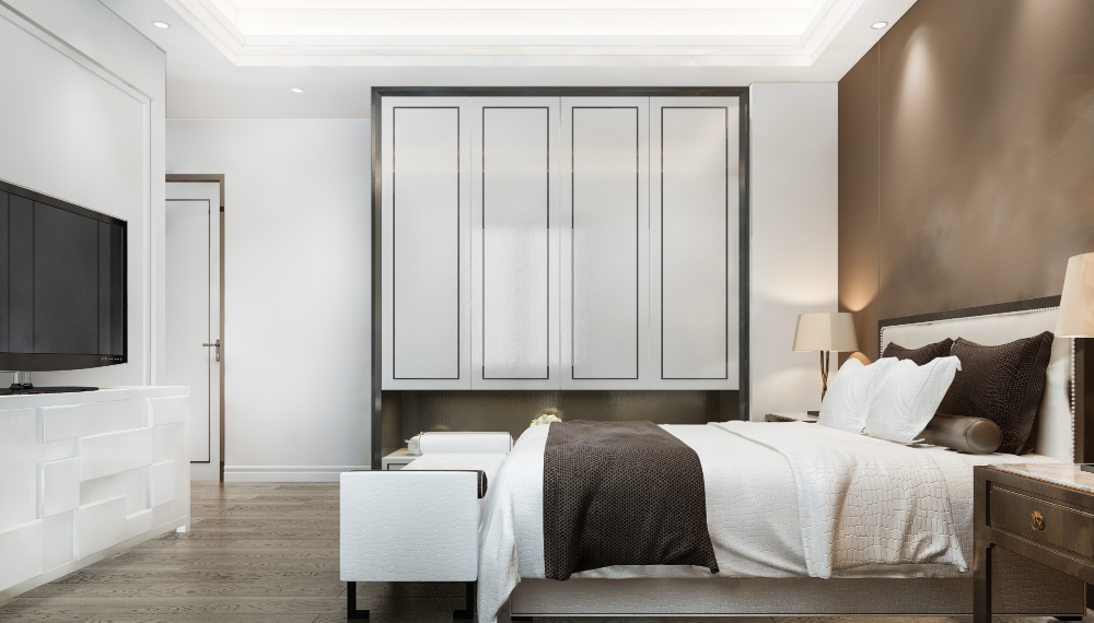 Camera da letto moderna con illuminazione integrata nel controsoffitto