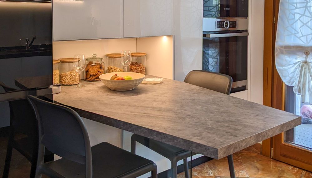 Cucina con penisola